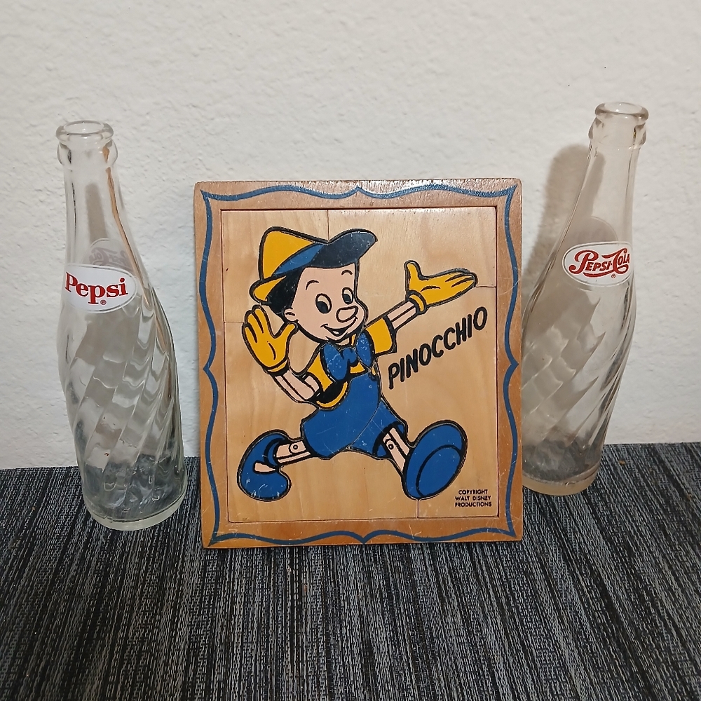 VTG 70s Walt Disney Pinocchio 9 Piece Wooden Puzzel